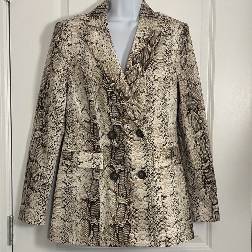 Bar LLL Women's Animal Print Blazer S. Classic Business Casual Old Money